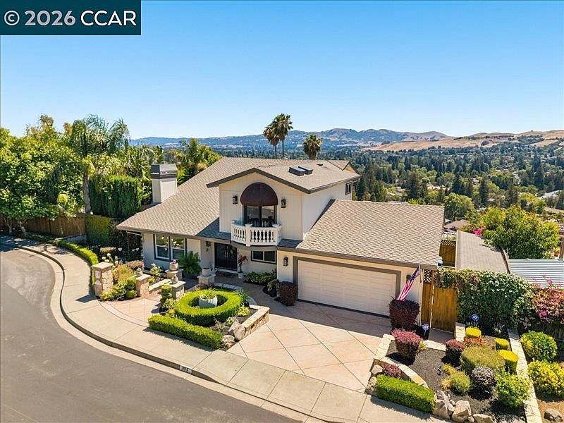 1st image of 385 Paraiso Dr