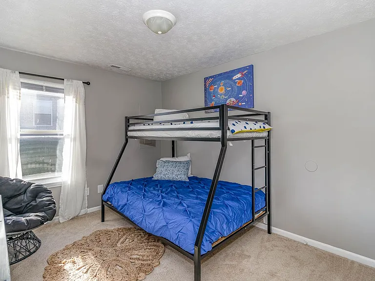 130 Overbrook Ct — Photo 18