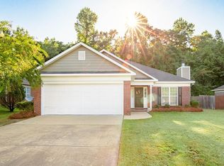 17 Devonshire Dr, Phenix City, AL 36870
