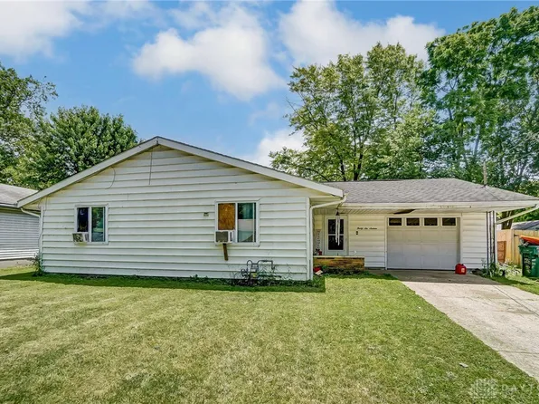 3616 Cozy Camp Rd, Moraine, OH 45439