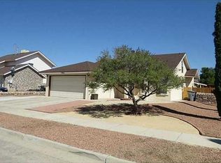 5762 Castle Way, El Paso, TX 79932
