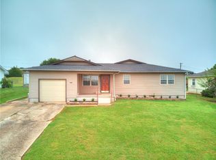 1808 Haynie Ln, Prague, OK 74864