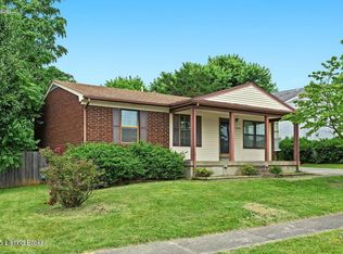 10105 McNeely Lake Dr, Louisville, KY 40229