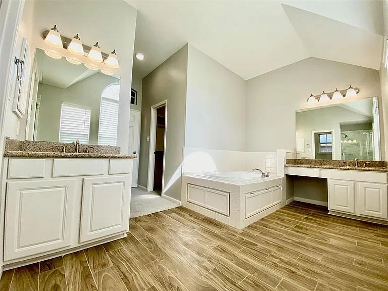 6315 Holly Canyon Ct — Photo 29