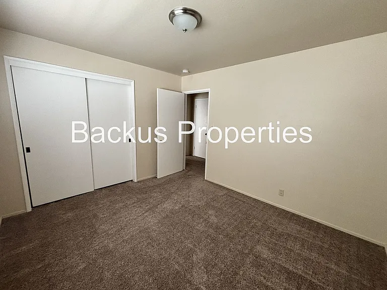 15 San Ramon Cir — Photo 10