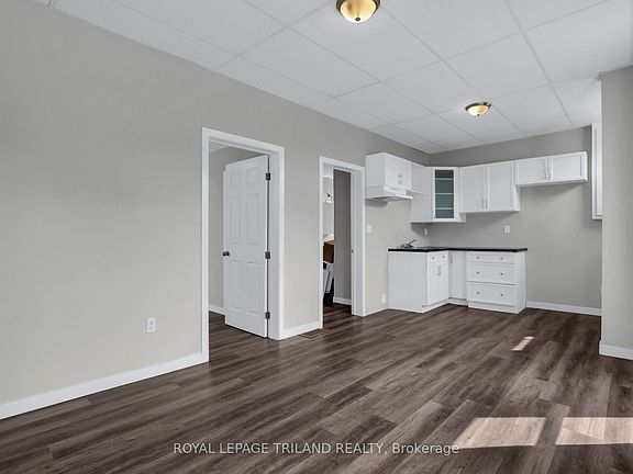 4th image of 218 Hamilton Rd #1