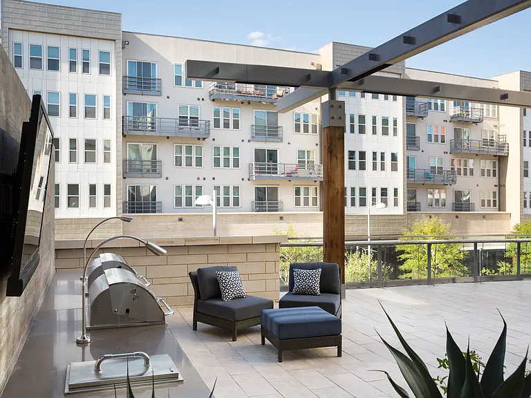 The Standard at Domain — Photo 8