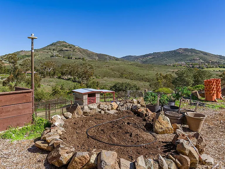 3605 Fortuna Ranch Rd — Photo 15