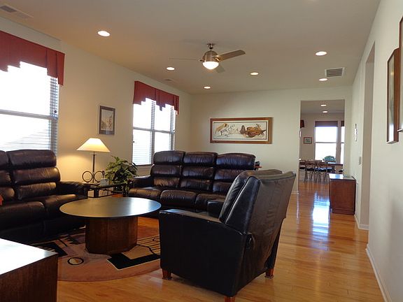2nd image of 3292 Sheridan Ln