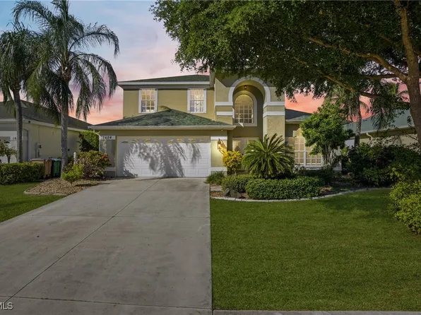 1624 Emerald Cove Dr, Cape Coral, FL 33991