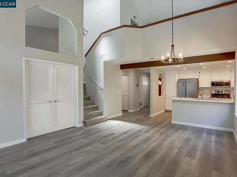 1539 Trimingham Dr — Photo 14
