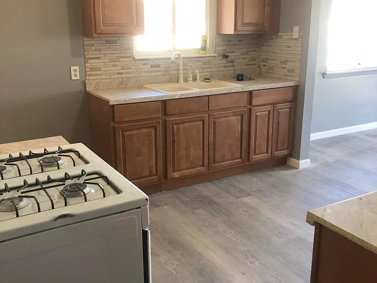 4890 Robinwood Dr — Photo 7