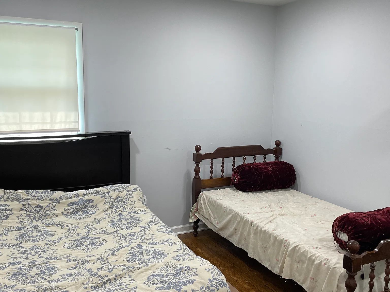 3 bed, 1600 sqft, $900 — Photo 2