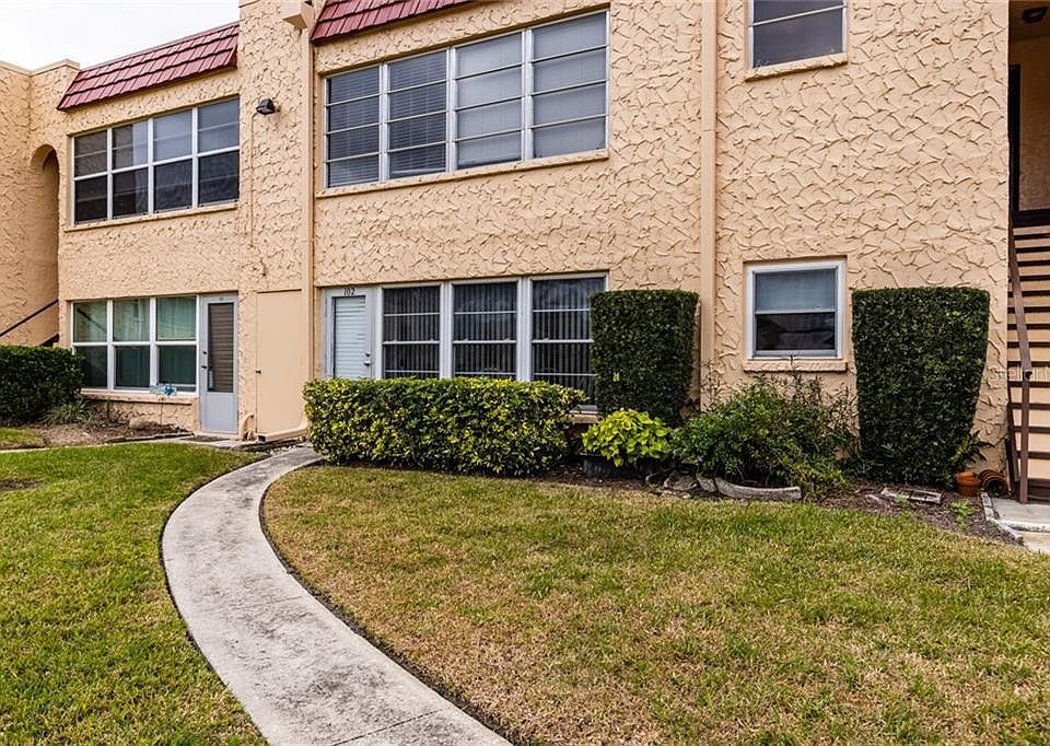 1st image of 102 Cedarwood Cir #102
