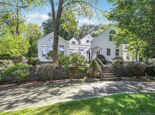 7 Lowlyn Rd, Westport, CT 06880