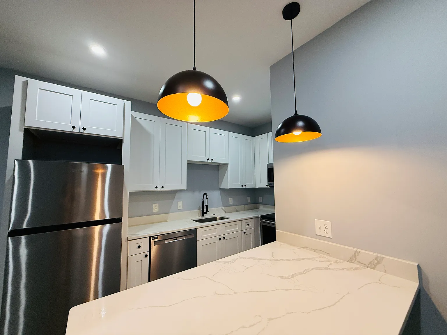 1 bed, 690 sqft, $2,000 — Photo 4