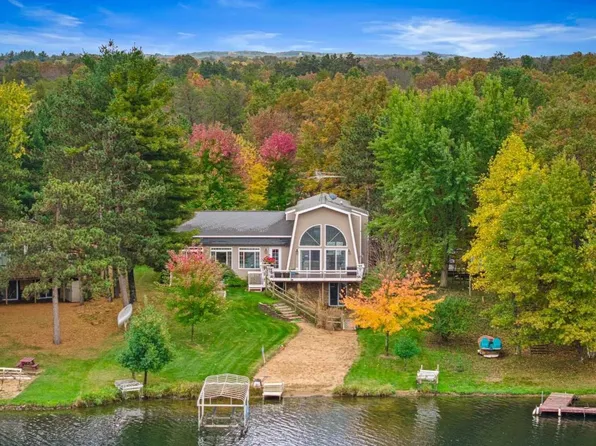 818 Manchester Court, Nekoosa, WI 54457