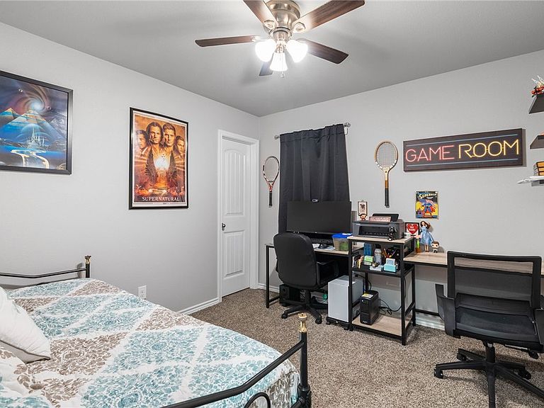 Listing photo 4