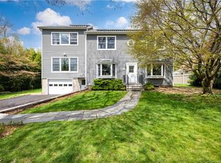 17 W Linwood St, Valhalla, NY 10595