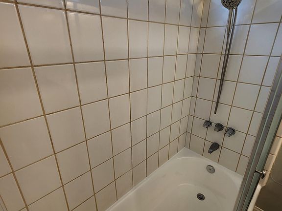 5th image of 3224 Chapman St #7