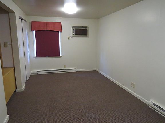 5th image of 114 N Main St