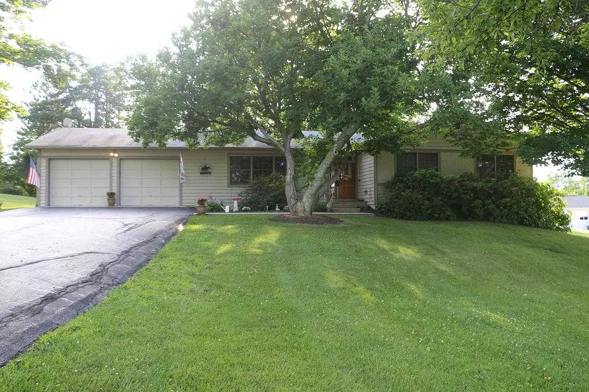 164 Orchard Dr photo 1