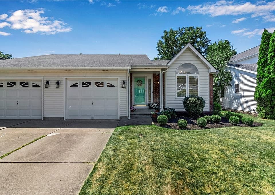 1st image of 4276 Victorian Dr