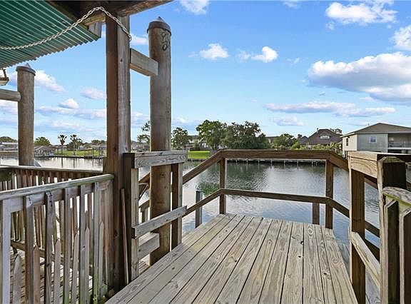 2nd image of 4800 Pontchartrain Dr APT 5