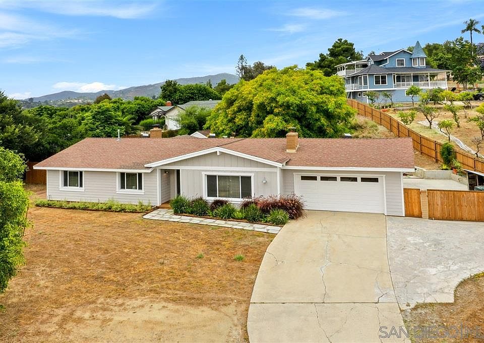 2nd image of 2441 Bella Vista Dr