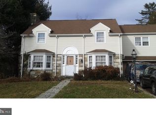 10820 Ellicott Rd, Philadelphia, PA 19154