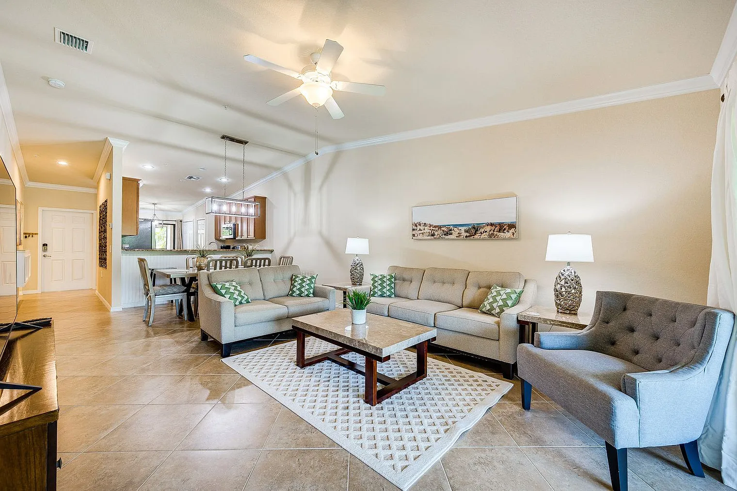 2 bed, 2.0 bath, 1657 sqft, $6,806 — Photo 4