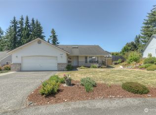 1035 Scarlet Oaks Dr SE, Lacey, WA 98503