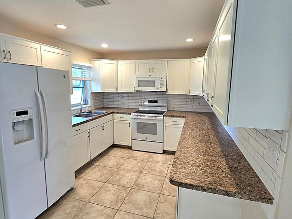 2nd image of 7902 Lockwood Drive