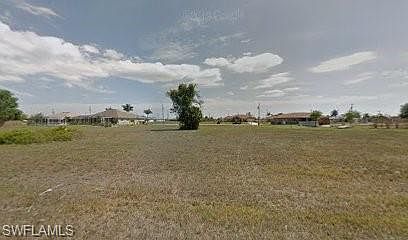 1st image of 204 NW 28th Ter