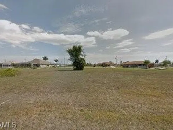 204 NW 28th Ter, Cape Coral, FL 33993