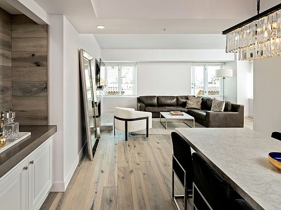 2nd image of 10520 Wilshire Blvd APT 505