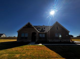 157 Big Sky Rd, Decatur, TX 76234