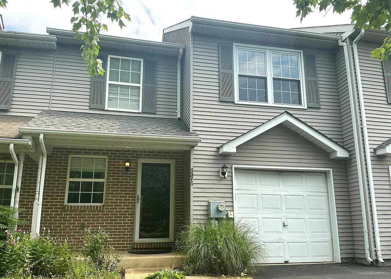 3 bed, 2.5 bath, 1524 sqft, $2,900 — Photo 1