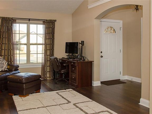 4th image of 321 Mallard Ct