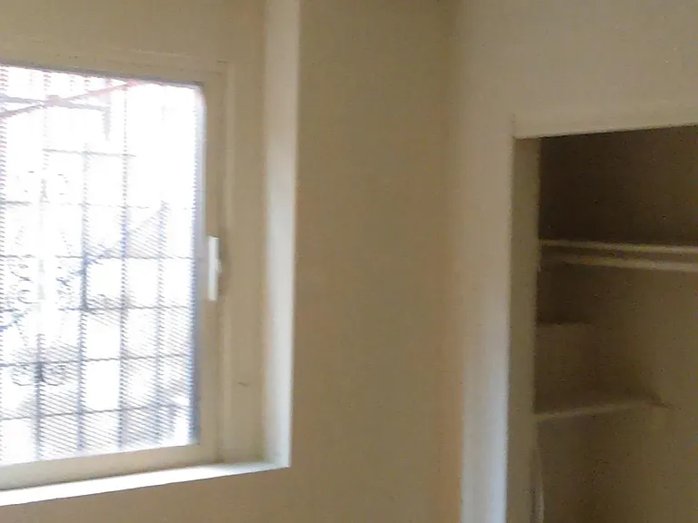 1443 Lake Shore Ave — Photo 8