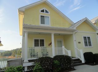 129 Deerhill Ln, Lafollette, TN 37766
