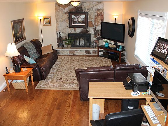 5th image of 2613 E Willow Hills Dr