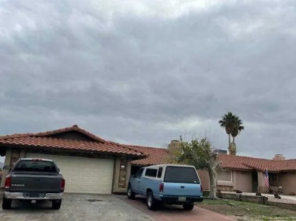 416 Woodridge Dr, Henderson, NV 89015