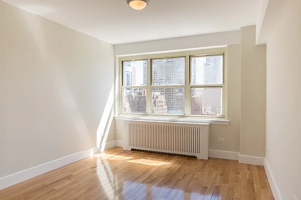 Rented by Stonehenge NYC LLC | media 5