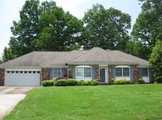 101 Castlegate Dr, Morganton, NC 28655