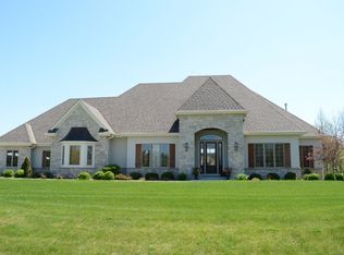 W126N11968 Forest Hill Rd, Germantown, WI 53022