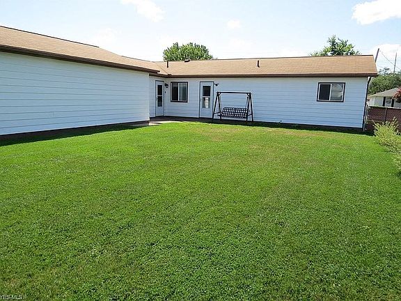 3rd image of 1508 W 30th St