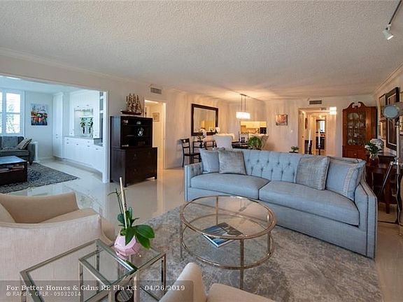 2nd image of 555 Oaks Ln APT 206