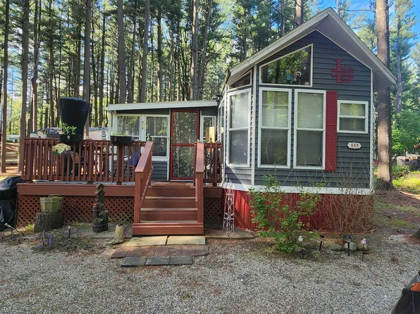 135 Woodland Pass, Angola, IN 46703