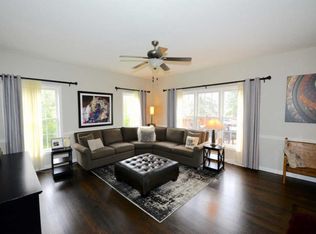 1032 Meadowlark Ct, Grafton, WI 53024